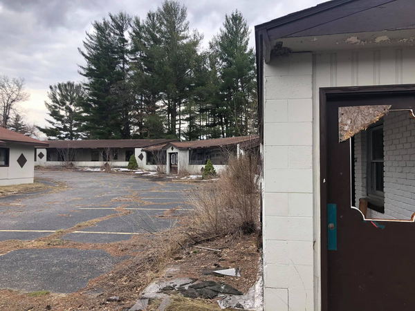 Hospitality House Motel (Marshall Motel) - From Steven Gauld On Facebook (newer photo)